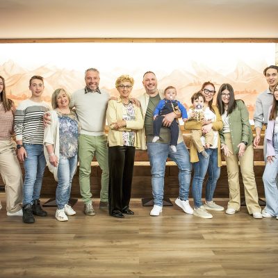 La famiglia Margaroli, Albergo Ristorante Boschetto - Druogno, Valle Vigezzo (VB) - ph. Susy Mezzanotte